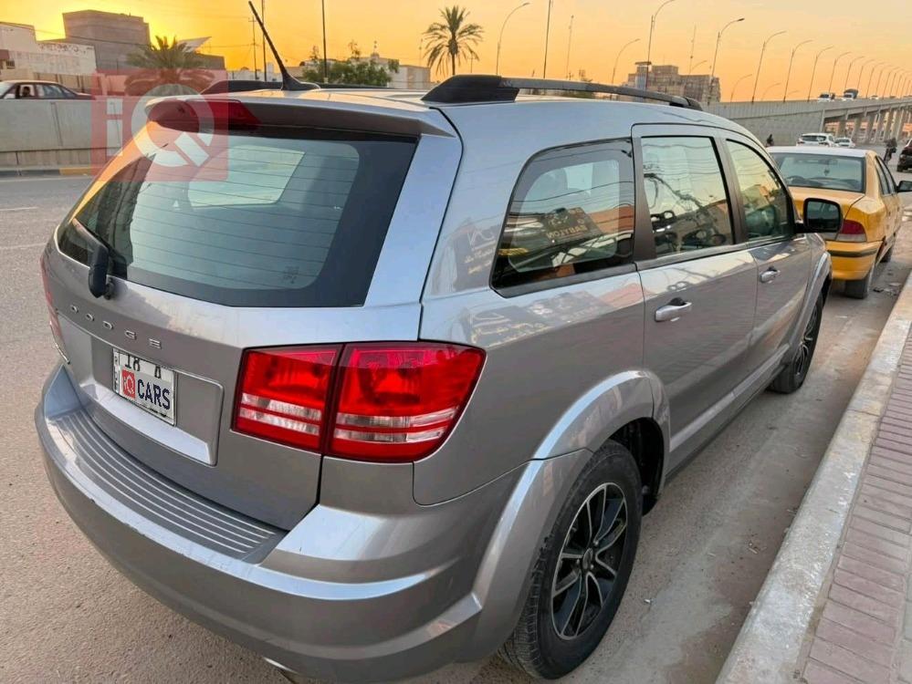 دودج جورني